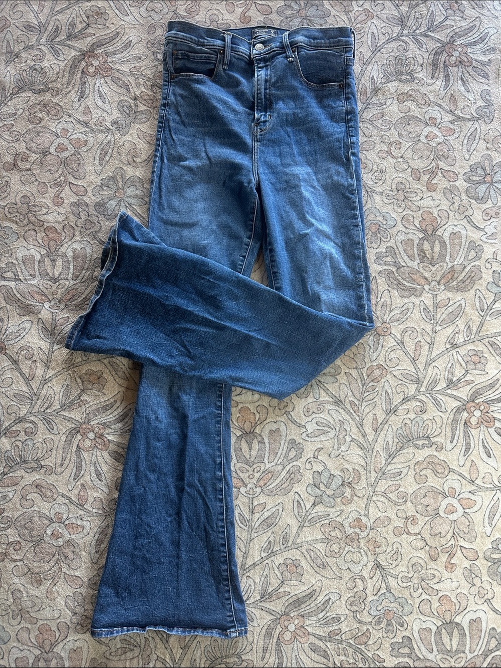 Abercrombie & Fitch size 6 blue boot cut high waisted jeans